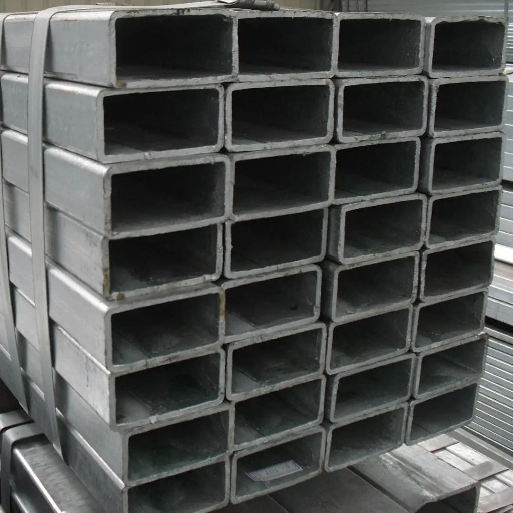 Стальная прямоугольная труба 80 мм 60 мм 4 мм E320 EN 10305-5